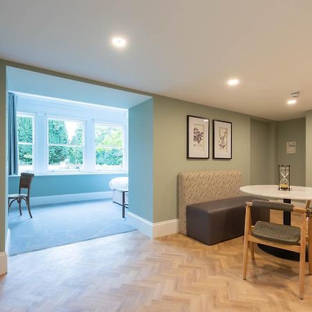 Old Abbey House Hotel Abingdon-on-Thames ภายนอก รูปภาพ