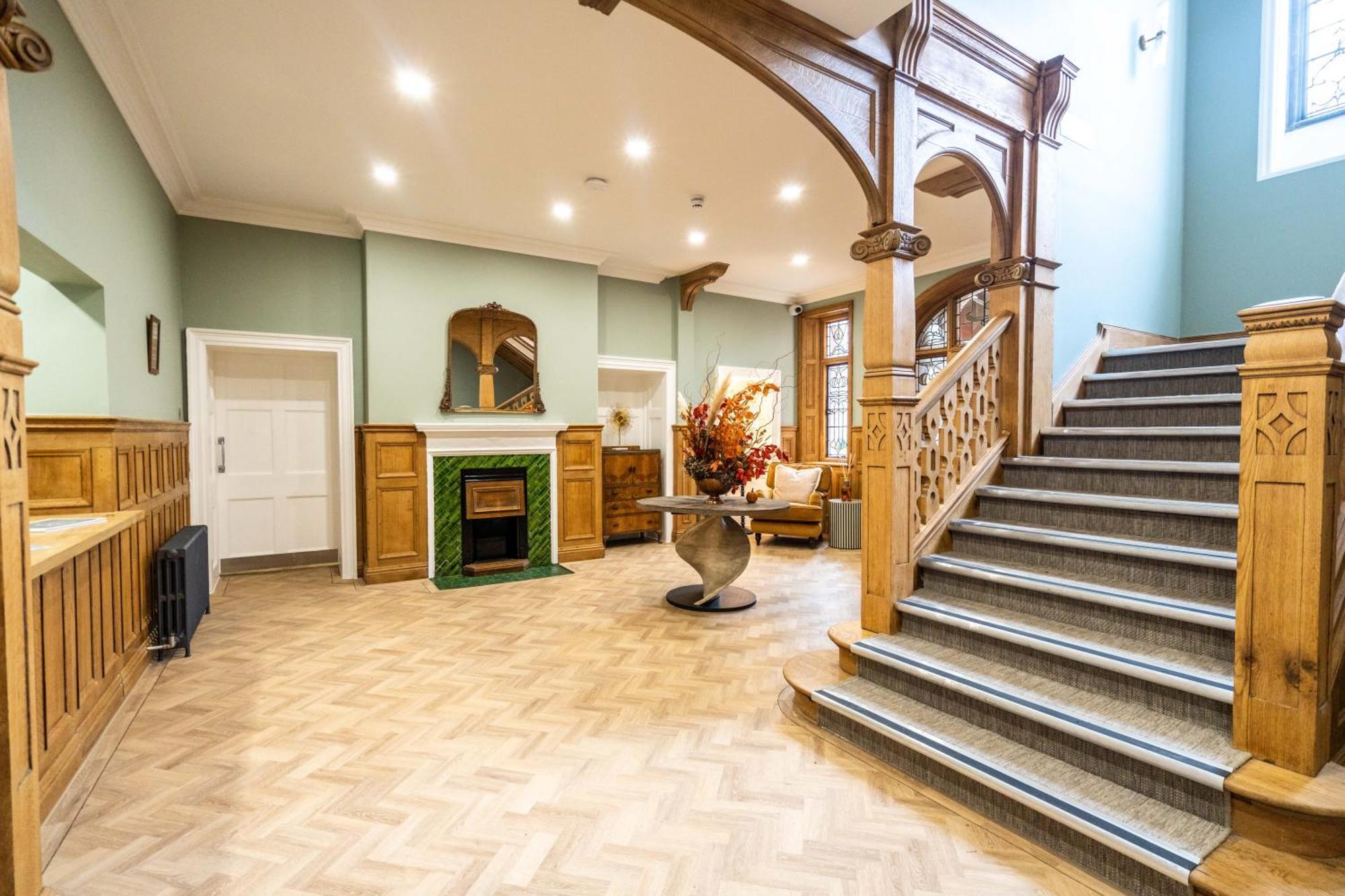 Old Abbey House Hotel Abingdon-on-Thames ภายนอก รูปภาพ
