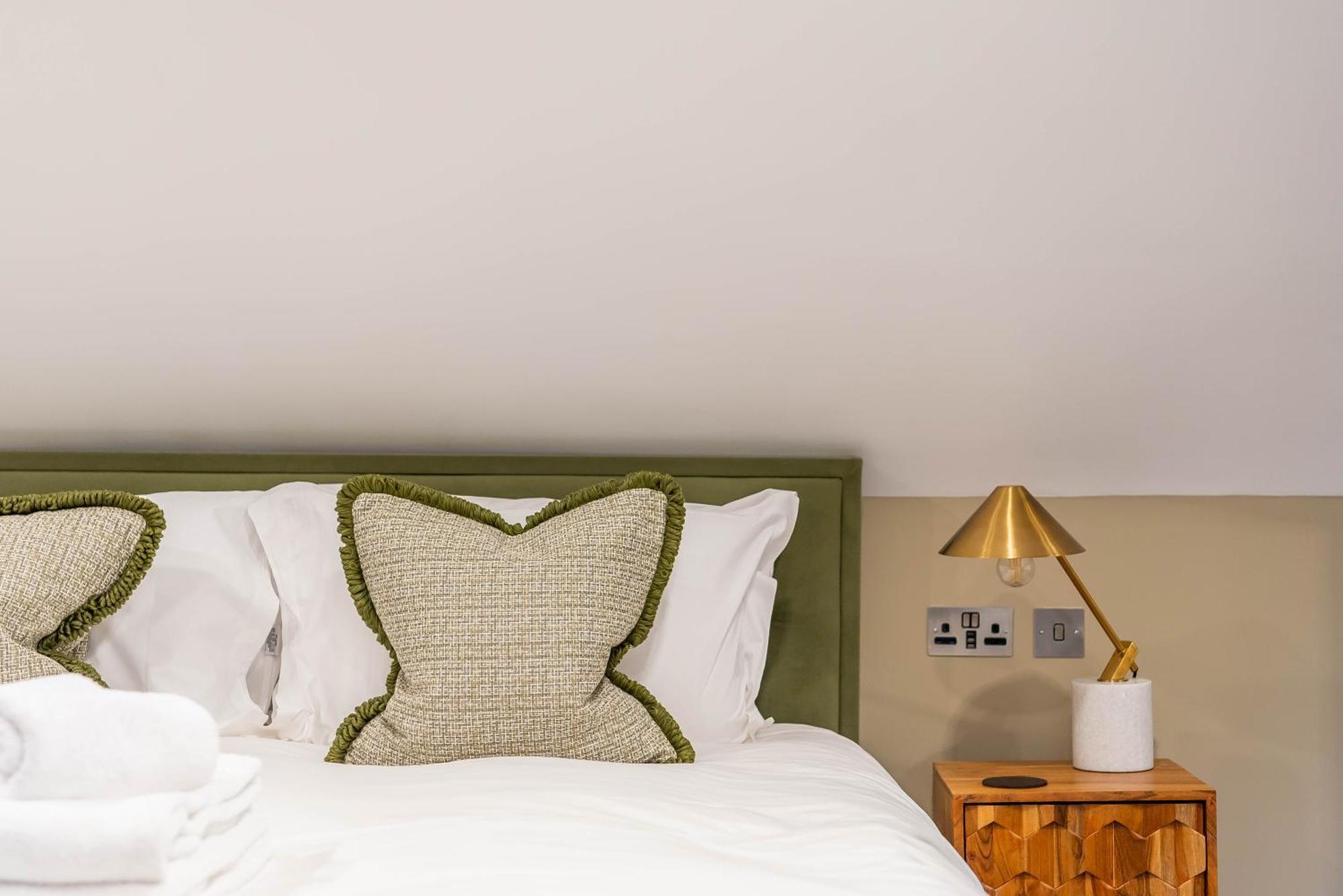 Old Abbey House Hotel Abingdon-on-Thames ภายนอก รูปภาพ