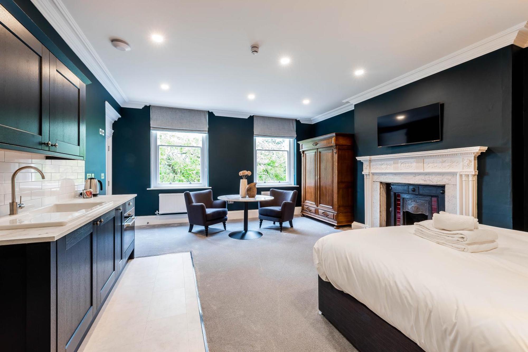 Old Abbey House Hotel Abingdon-on-Thames ภายนอก รูปภาพ
